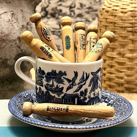 Vintage Other - Vintage French Laundress, SET/8 Pins with ‘Blue Willow’ Cup and Saucer